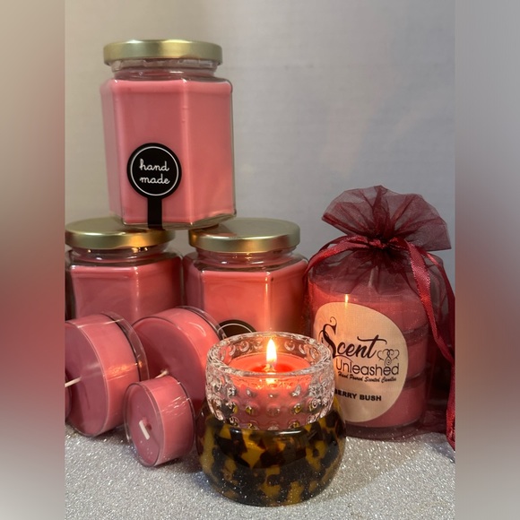 TAYBERRY TEAKWOOD, MULBERRY BUSH LUXURY HAND POURED SCENTED CANDLES - Picture 6 of 13